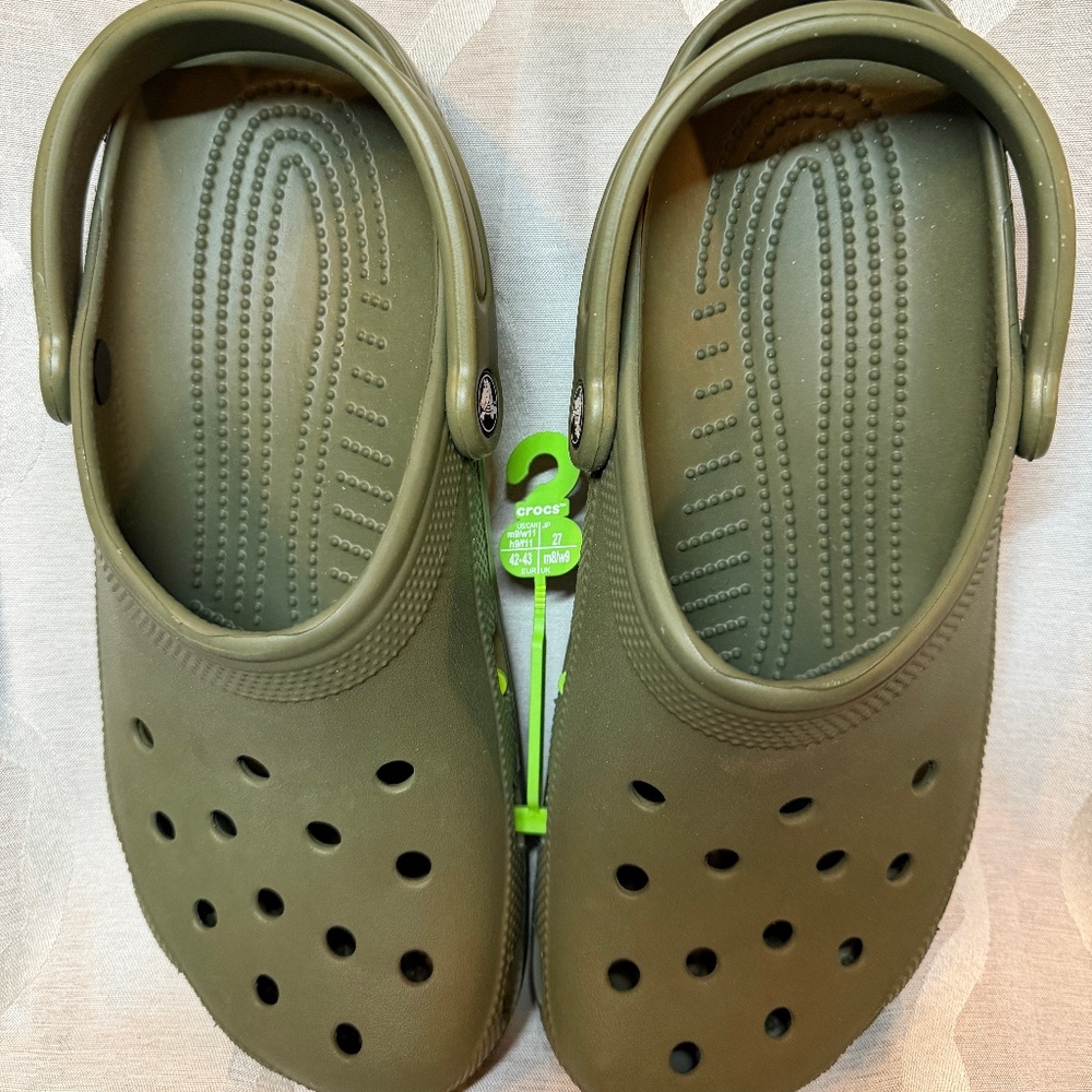Green Crocs - Picture 5 of 5